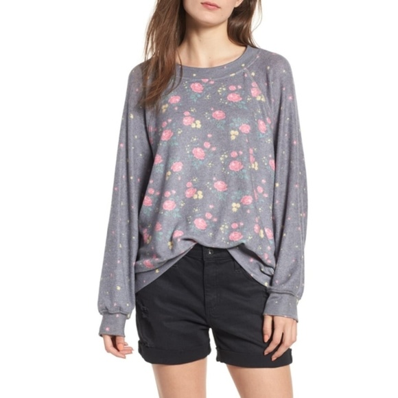 Wildfox Tops - Wildfox Hazy Blooms Sommers sweatshirt floral gray